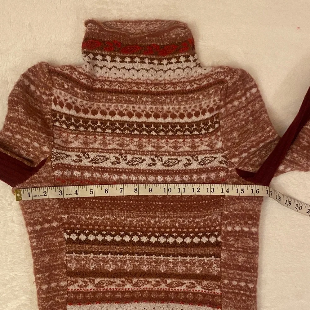 Free People Maroon and White Turtleneck Sweater